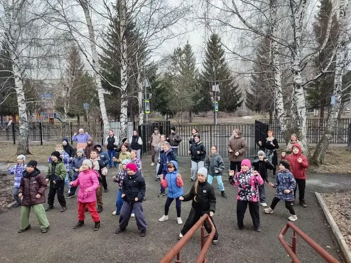 4A6B3F2B-45E7-4B86-9F55-5B35A4CAD41A